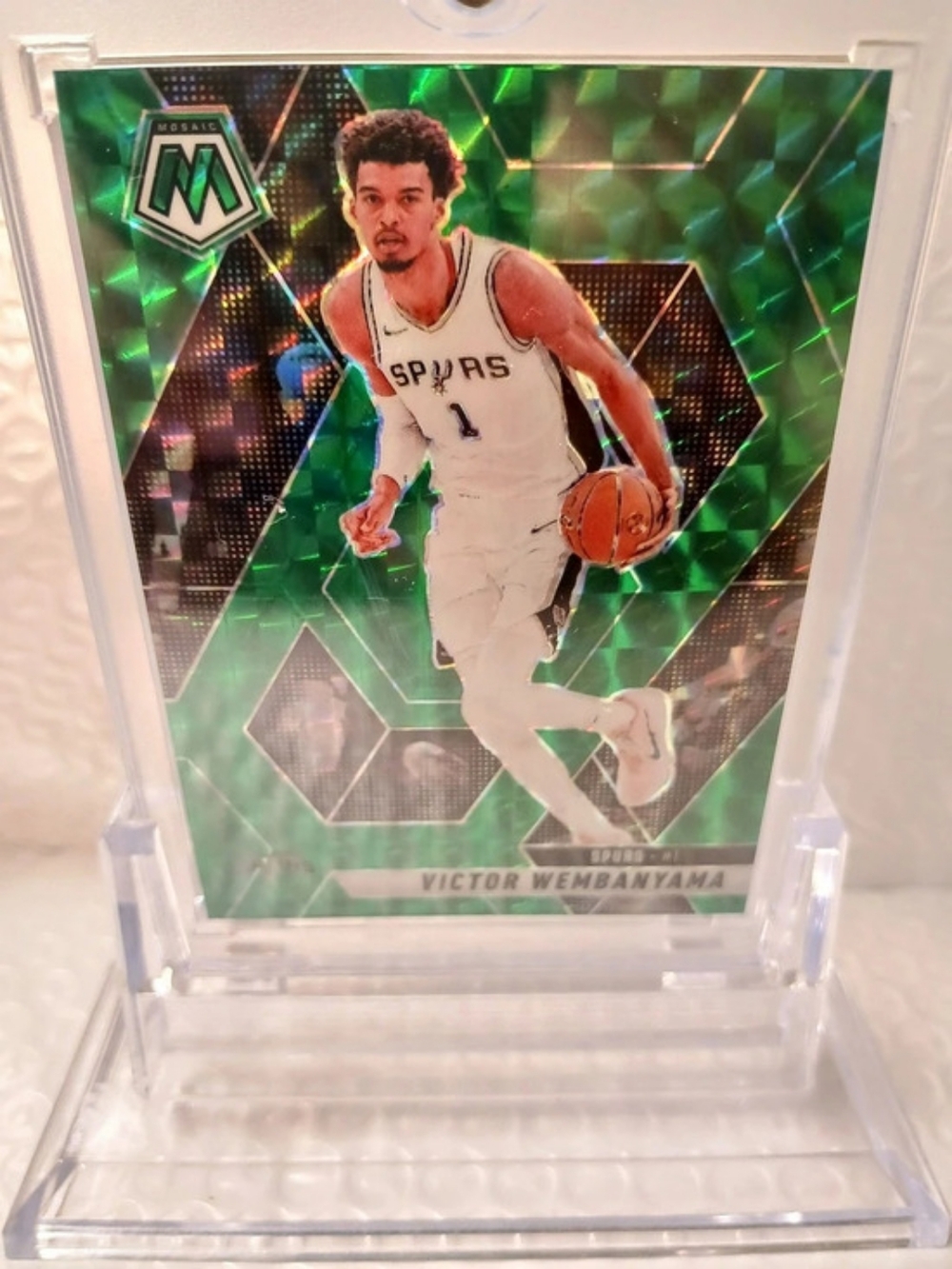 Panini 2024-25 Panini Mosaic Victor Wembanyama #31 Green Mosaic Prizm